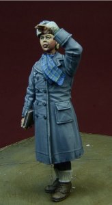 画像1: D-Day miniature studio[DD35075] 1/35 WWII独 空軍女性補助隊員(冬季)1939-1945 (1)