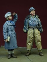 D-Day miniature studio[DD35076] 1/35 WWII独 空軍パイロット&女性補助隊員(冬季)1942-1945(2体セット)
