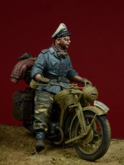 画像3: D-Day miniature studio[DD35080]1/35 WWII独 ヘルマンゲーリング師団 将校(バイク跨乗)