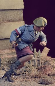 画像1: D-Day miniature studio［DD35115] 1/35 WWII ポーランド国内軍女性兵士 ワルシャワ蜂起 (1)