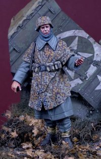 D-Day miniature studio[DD35207]1/35 WWII ドイツ武装親衛隊 迷彩ポンチョの兵士 ハンセン戦闘団 アルデンヌ1944