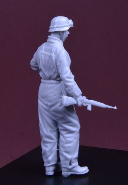 画像2: D-Day miniature studio[DD35209]1/35 WWII ドイツ武装親衛隊 タンカーストラウザーズを履いた下士官 ハンセン戦闘団 アルデンヌ1944
