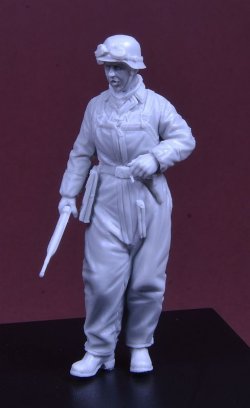 画像4: D-Day miniature studio[DD35209]1/35 WWII ドイツ武装親衛隊 タンカーストラウザーズを履いた下士官 ハンセン戦闘団 アルデンヌ1944