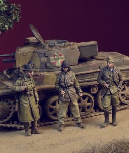 画像1: D-Day miniature studio[DD72005] 1/72 WWII ハンガリー軍兵士 1942-45(3体セット) (1)