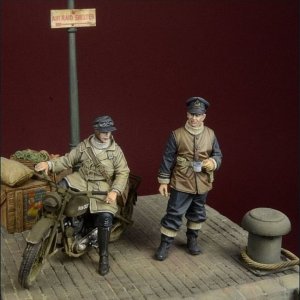 画像1: D-Day miniature studio［DD35033］ 1/35 イギリス海軍兵(2体セット) 1939-45 (1)