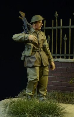 画像4: D-Day miniature studio[DD35014］ 1/35 WWII 英/英連邦歩兵 ブレン機銃手 行軍中 1942-1945