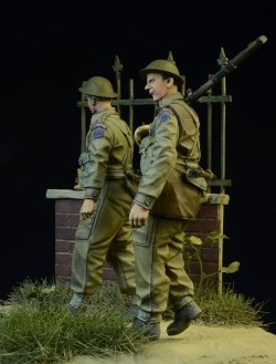 画像3: D-Day miniature studio[DD35015］ 1/35 WWII 英/英連邦歩兵 2体セット 行軍中 1942-1945