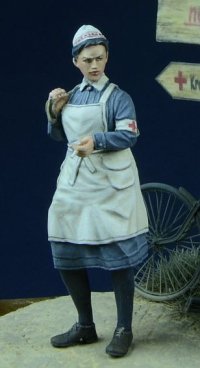 D-Day miniature studio[DD35016］ 1/35 WWII 独 ドイツ赤十字看護師 1939-1945