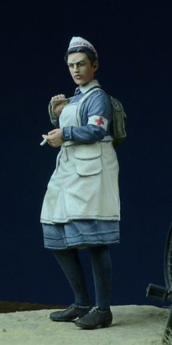 画像4: D-Day miniature studio[DD35016］ 1/35 WWII 独 ドイツ赤十字看護師 1939-1945