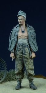 画像1: D-Day miniature studio[DD35017］ 1/35 WWII独 負傷した武装親衛隊下士官 1942-1945 (1)