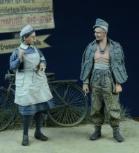 D-Day miniature studio[DD35018］ 1/35 WWII独 女性看護師と負傷兵 1942-1945