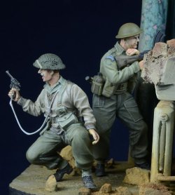 画像2: D-Day miniature studio[DD35021］ 1/35 WWII 英/英連邦歩兵 2体セット 戦闘中 1943-45