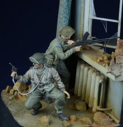 画像4: D-Day miniature studio[DD35021］ 1/35 WWII 英/英連邦歩兵 2体セット 戦闘中 1943-45
