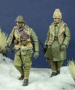 画像1: D-Day miniature studio［DD35090]1/35 WWII ルーマニア歩兵 東部戦線1941-44(2体セット) (1)