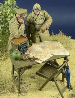 画像3: D-Day miniature studio［DD35095]1/35 WWII英 将校&伝令兵&司令部セット フランス1940(2体セット)