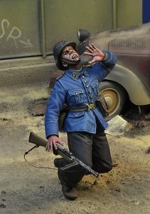 画像1: D-Day miniature studio[DD35171]1/35 WWII 独 撃たれた国民突撃隊所属のドイツ帝国鉄道職員 ベルリン1945 (1)