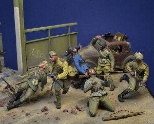 画像1: D-Day miniature studio[DD35180]1/35 WWII 露/独「死の腕に抱かれて」総攻撃するソ連歩兵セット ベルリン1945 (1)