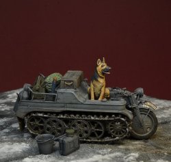 画像2: D-Day miniature studio[DD35197]1/35 WWII ドイツ空軍ケッテンクラート用アクセサリーセット(番犬付)