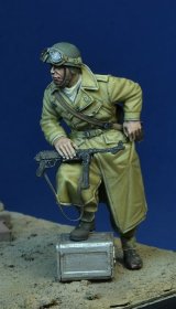 D-Day miniature studio[DD35200]1/35 WWII カナダ陸軍 一息入れるカナダオートバイ伝令兵