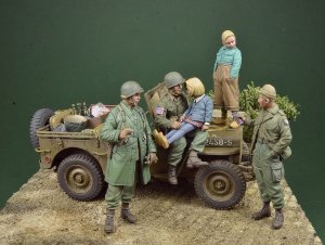 画像1: D-Day miniature studio[DD35221]1/35 WWII アメリカ陸軍 「チョコバーだよ！」第101空挺師団兵士と子供たち マーケット・ガーデン作戦 オランダ 1944年(5体セット) (1)