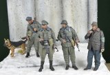 D-Day miniature studio[DD35228]1/35 現用 東ドイツ 「ベルリンの壁」DDR国境警備隊 1970-80年代冬(4体セット)