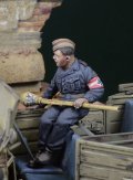 D-Day miniature studio[DD35235]1/35 WWII ドイツ パンツァーファウストを持つヒトラーユーゲントの少年 ドイツ1945