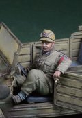 D-Day miniature studio[DD35236]1/35 WWII ドイツ キューベルワーゲンに乗るRAD(国家労働奉仕団員) 1939-45