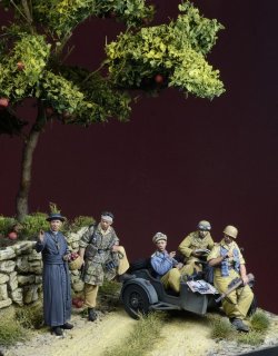 画像3: D-Day miniature studio[DD35256]1/35 WWII ドイツ 「神は我らと共に」イタリア戦線の降下猟兵セット 1943-44(5体入)