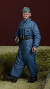 画像1: D-Day miniature studio[DD35261]1/35 WWII オランダ 徒歩行軍中のAFV乗員 オランダ1940 (1)