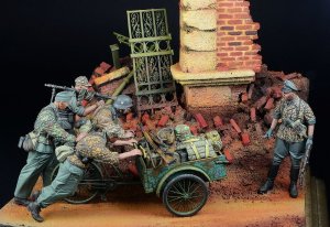 画像1: D-Day miniature studio[DD35277]1/35 WWII ドイツ 「急げ、急げ！」武装親衛隊兵士/荷台付三輪自転車セット(5体+1台入) (1)