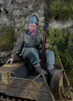 画像1: D-Day miniature studio[DD35288]1/35 WWII ドイツ 第13SS武装山岳師団「ハンジャール」ケッテンクラート乗員＃1 1943-45年(タミヤ用)