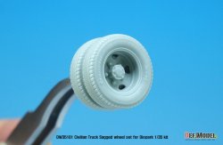 画像9: DEF.MODEL[DW35101]1/35 ダイオパーク ダンプカー用 自重変形タイヤ