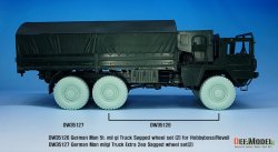 画像8: DEF.MODEL[DW35126]1/35 現用 ドイツ連邦軍5t軍用トラック用自重変形タイヤセット2(ホビーボス/レベル用)