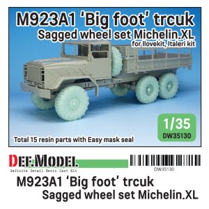 画像1: DEF.MODEL[DW35130]1/35 現用 アメリカ陸軍軍用貨物トラックM923A1ビックフッド用自重変形タイヤセット(アイラブキット/イタレリ用) (1)