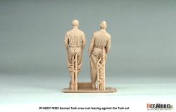 画像3: DEF.MODEL[DF48007]1/48 WWII ドイツ 休息中のタイガーI戦車兵セット(2体入)