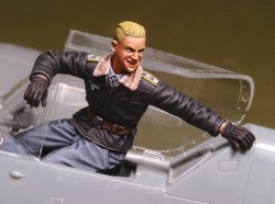 画像1: DEF.MODEL[DO32P03]1/32WWII Erich Hartmann
