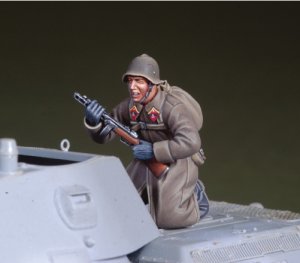 画像1: DEF.MODEL[DO35012]1/35WWII Russian winter tank rider #3 (1)