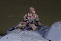 DEF.MODEL[DO35032]1/35WWII Russian winter tank rider #4