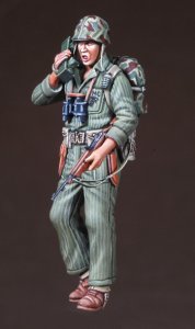 画像1: DEF.MODEL[DO35035]1/35WWII-Korean War USMC Officer (1)