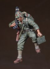 DEF.MODEL[DO35039]1/35WWII-Korean War USMC MG Asst. Gunner