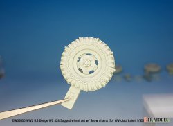 画像3: DEF.MODEL[DW30056]1/35 WWII米陸軍ダッジWC4X4スノーチェーン付自重変形タイヤセット スペアタイヤ付(AFVクラブ/イタレリ用)