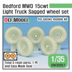 画像1: DEF.MODEL[DW30057]1/35 WWII 英軍ベッドフォードMWD15cwtトラック用自重変形タイヤセット(ゲッコーモデル用)