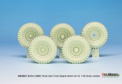 画像4: DEF.MODEL[DW30057]1/35 WWII 英軍ベッドフォードMWD15cwtトラック用自重変形タイヤセット(ゲッコーモデル用)