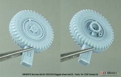画像11: DEF.MODEL[DW30072]1/35 WWII ドイツ Sd.Kfz.222/223 自重変形タイヤセット＃2 初期型(タミヤ用)