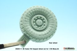 画像6: DEF.MODEL[DW35111]1/35 現用 英 ハスキーTSV 自重変形タイヤセット(モンモデル用)