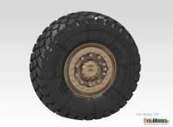 画像9: DEF.MODEL[DW35111]1/35 現用 英 ハスキーTSV 自重変形タイヤセット(モンモデル用)