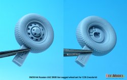 画像11: DEF.MODEL[DW35144]1/35 現用 ロシア連邦軍UAZ3909軍用バン用自重変形民生タイヤセット(ズべズダ用)