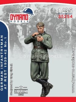 画像1: ダイナモモデルズ[DYN35254]1/35 WW.II ドイツ兵 1939〜1942休憩中 1