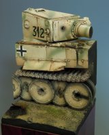 Darius Miniatures[DM35013]1/35 ダイオラマベース 13 60x60 mm