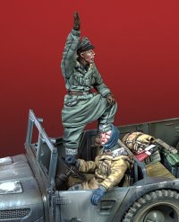 Darius Miniatures[DMF35066]1/35 WWII ドイツ武装親衛隊 将校&ドライバー乗員セット 合図する将兵